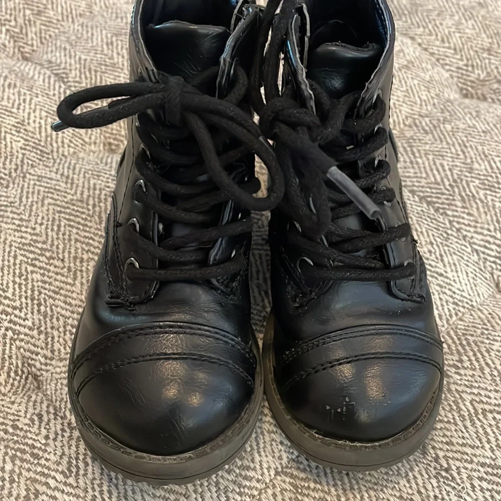 Steve Madden boots size 7